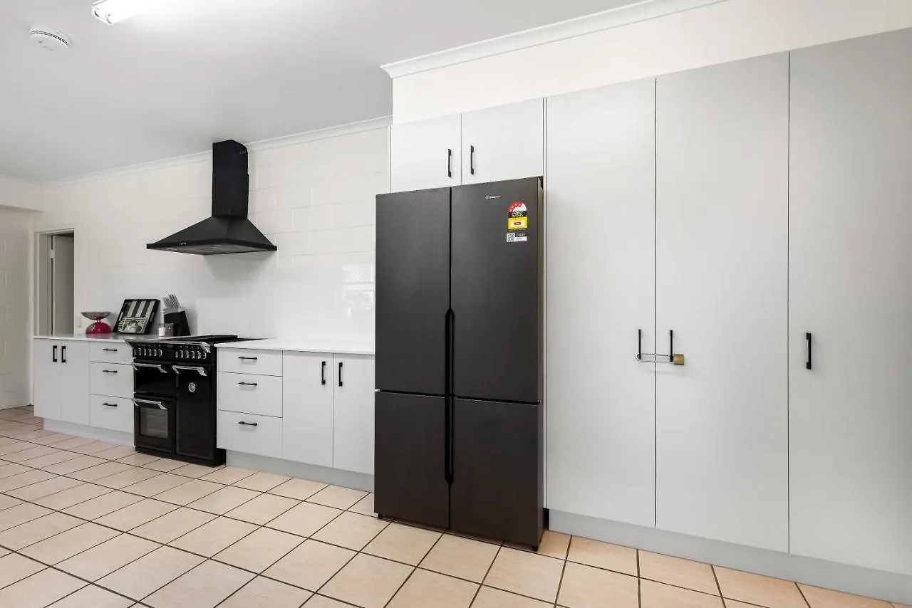 Villa Blanck Retreat Bli Bli Apartment